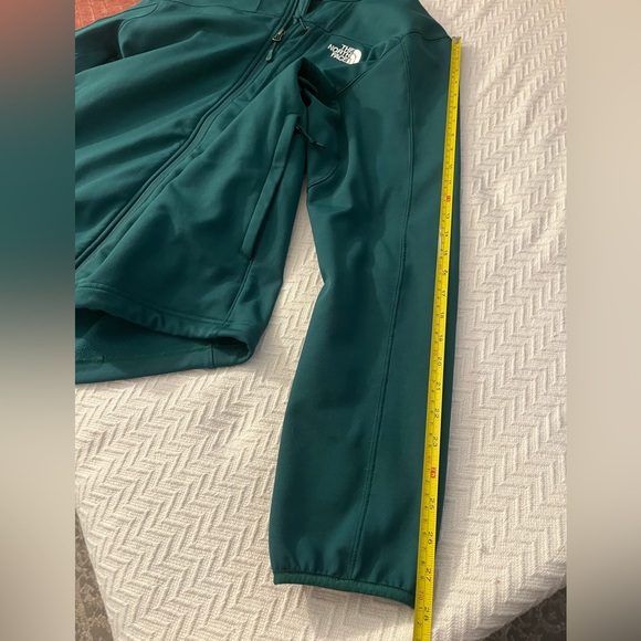 The North Face Men's Green Zip Up Jacket - Picture 10 of 12